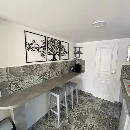 Les Papillons La Foulnerie Avec Cour Autonome 61270 Proche 61300 L'aigle -sanateflo- * Rai