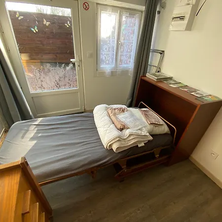 Apartman Les Papillons La Foulnerie Avec Cour Autonome 61270 Proche 61300 L'aigle -sanateflo- Rai