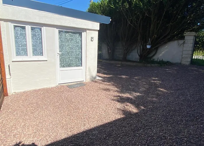 Les Papillons La Foulnerie Avec Cour Autonome 61270 Proche 61300 L'aigle -sanateflo- Rai