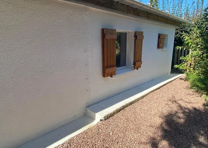 Les Papillons La Foulnerie Avec Cour Autonome 61270 Proche 61300 L'aigle -sanateflo- *